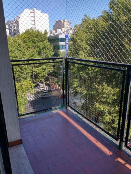 Excelente Mono Ambiente con Balcon Al Frente, Super Luminoso, de 38 m