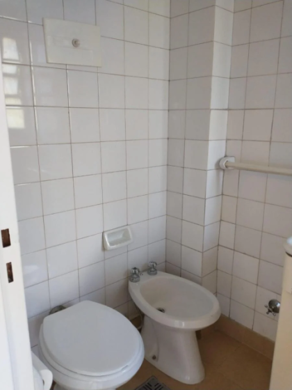 Excelente Mono Ambiente con Balcon Al Frente, Super Luminoso, de 38 m